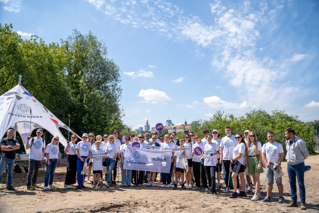 Firma Sanofi na pokładzie 6. edycji Operacji Czysta Rzeka